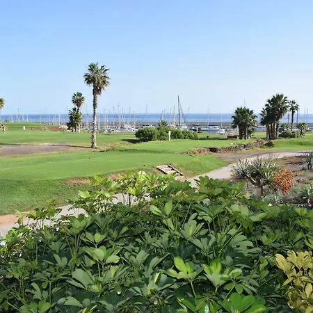 Amarilla Golf *